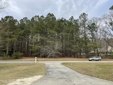 660 Cross Link Dr, Angier, NC 27501
