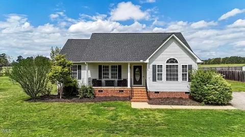 82 Sommerset Dr, Clayton, NC 27520