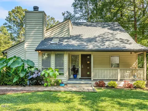 3900 Maplefield Dr, Raleigh, NC 27613