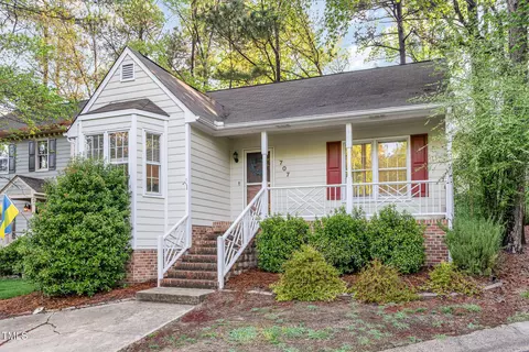 707 Cross Timbers Dr, Durham, NC 27713