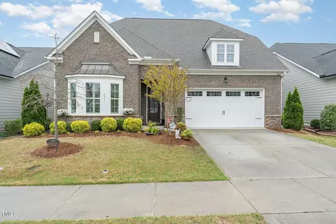 2832 Thompson Bluff Dr, Cary, NC 27519