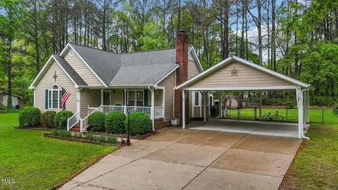 2024 Country Trails Dr, Clayton, NC 27520