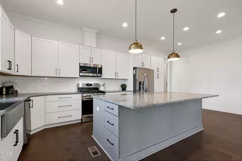 Kitchen - 1165 Saint Cloud Loop, Apex, NC 27523 photo 5 of 7