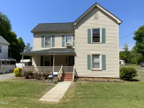 104 N 16th St, Erwin, NC 28339