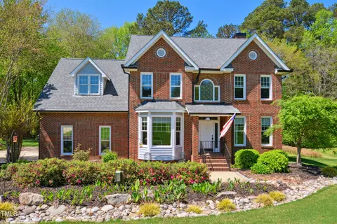 8059 Hogan Dr, Wake Forest, NC 27587