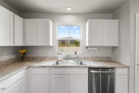 Kitchen - 1110 Bent Willow Dr, Durham, NC 27704 photo 3 of 3