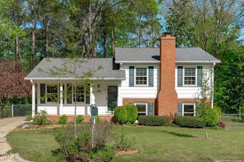 1120 Shetland Ct, Raleigh, NC 27609