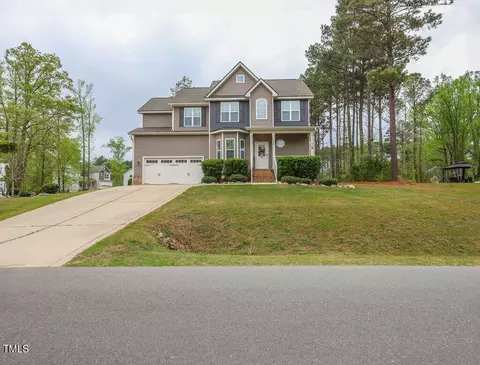 198 Shadowbark Dr, Garner, NC 27529