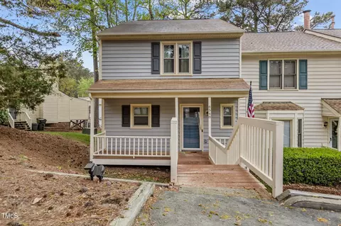6568 English Oaks Dr, Raleigh, NC 27615