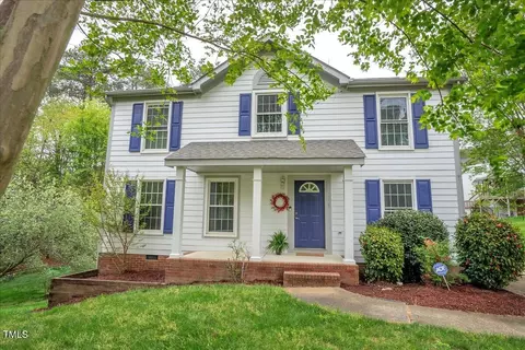 104 Dilworth Ct, Cary, NC 27513
