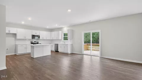 189 Calebs Corner Pl, Spring Lake, NC 28390 photo 9