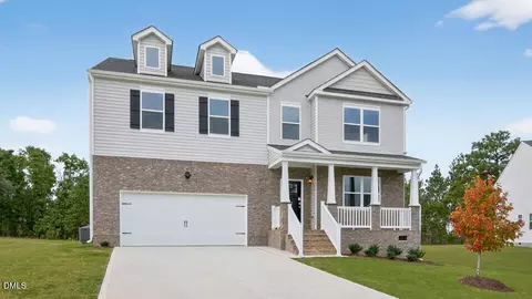 189 Calebs Corner Pl, Spring Lake, NC 28390 photo 3