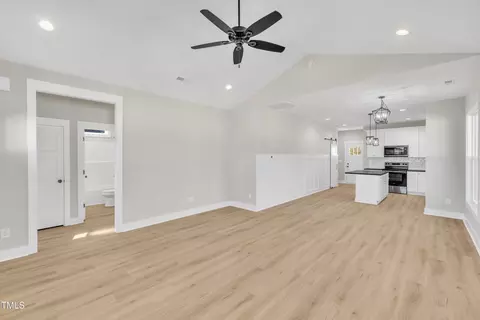 621 Ray St, Selma, NC 27576 photo 14