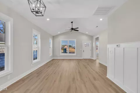 621 Ray St, Selma, NC 27576 photo 16