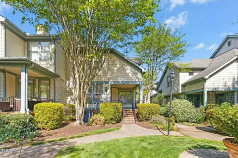 507 Presque Isle Ln #BLDG 500, Chapel Hill, NC 27514