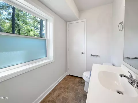 Bath - 901 Forge Rd, Durham, NC 27713 photo 3 of 3