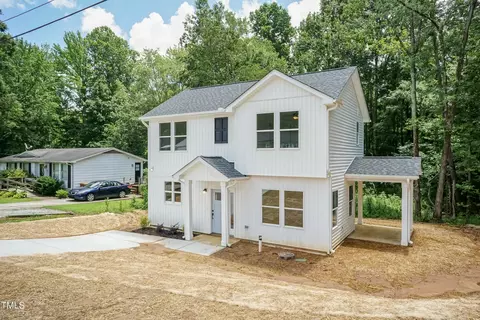 12 Gates St, Roxboro, NC 27573