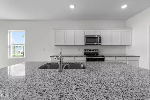103 Gladstone Loop, Clayton, NC 27520 photo 5