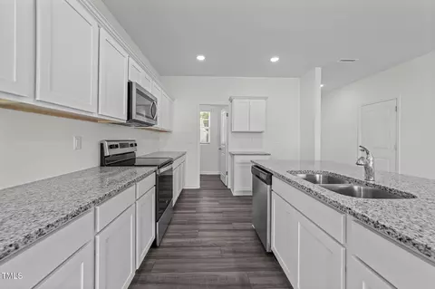103 Gladstone Loop, Clayton, NC 27520 photo 8