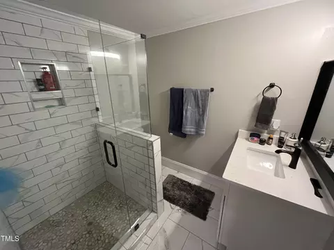 Bath - 223 E Nash St, Spring Hope, NC 27882 photo 4 of 6