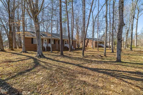 607 Franklin Dr, Eden, NC 27288