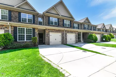 6223 Stonewick Dr, Jamestown, NC 27282