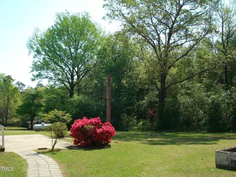 136 Scramble Rd, Erwin, NC 28339 photo 15