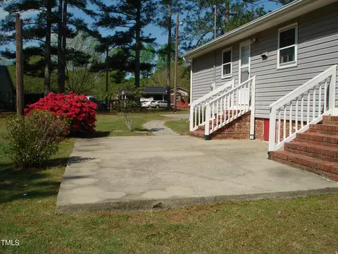 136 Scramble Rd, Erwin, NC 28339 photo 14