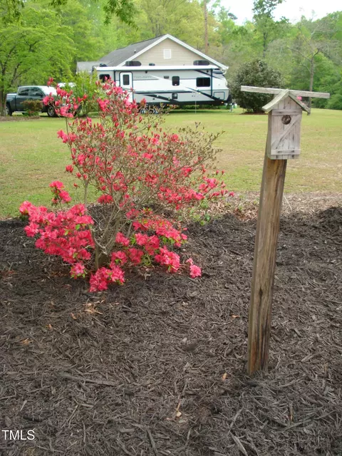 136 Scramble Rd, Erwin, NC 28339 photo 9