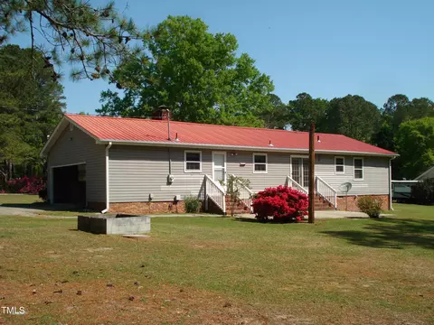 136 Scramble Rd, Erwin, NC 28339 photo 13