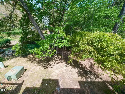 Exterior - 116 Old Maple Ln, Durham, NC 27713 photo 5 of 6