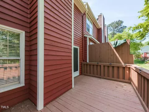 Exterior - 116 Old Maple Ln, Durham, NC 27713 photo 4 of 6