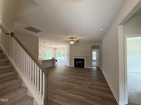 214 Yardley Dr, Smithfield, NC 27577 photo 2