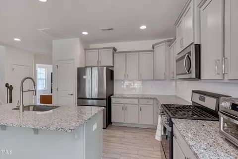 3011 Ginger Hill Ln, Durham, NC 27703 photo 9