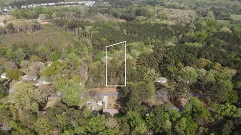 27 Fellowship Dr, Durham, NC 27704 photo 3