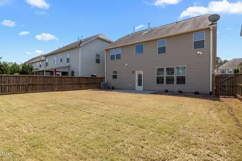 Exterior - 1033 Laredo Ln, Durham, NC 27703 photo 7 of 11