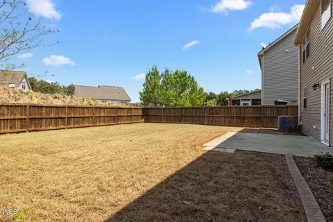 Exterior - 1033 Laredo Ln, Durham, NC 27703 photo 6 of 11