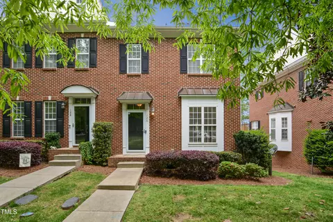 126 W Savannah Ridge Rd, Holly Springs, NC 27540