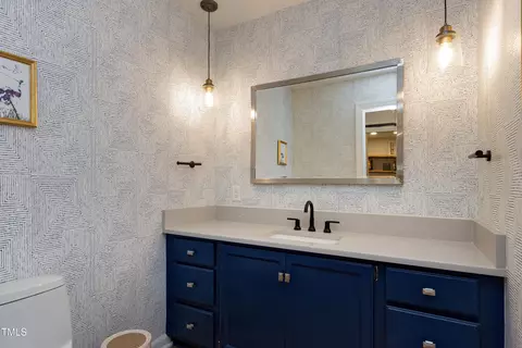Bath - 831 Healey Ln, Durham, NC 27705 photo 10 of 10