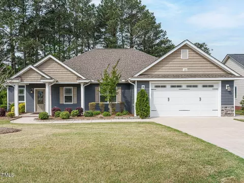 125 Claymore Dr, Clayton, NC 27527