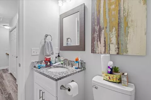 Bath - 2801 Dearborn Dr #A, Durham, NC 27704 photo 2 of 3