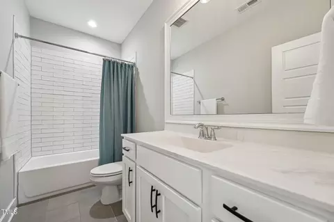 Bath - 3545 Donlin Dr, Wake Forest, NC 27587 photo 6 of 7