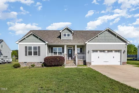 173 Silver Tee Ct, Selma, NC 27576
