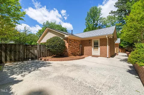 Exterior - 7 Dubarry Ct, Durham, NC 27705 photo 3 of 11