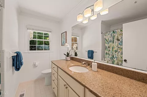 Bath - 7 Dubarry Ct, Durham, NC 27705 photo 1 of 3