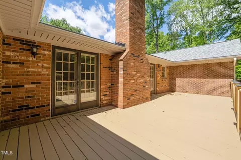 Exterior - 7 Dubarry Ct, Durham, NC 27705 photo 4 of 11