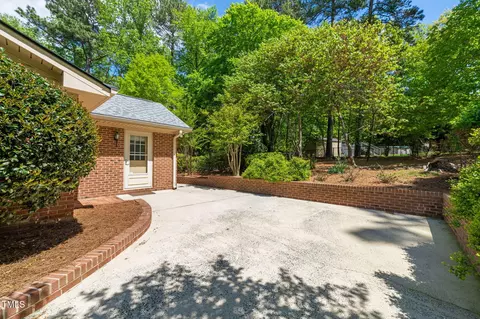 Exterior - 7 Dubarry Ct, Durham, NC 27705 photo 2 of 11