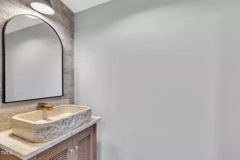924 Lynn Rd, Durham, NC 27703 photo 15