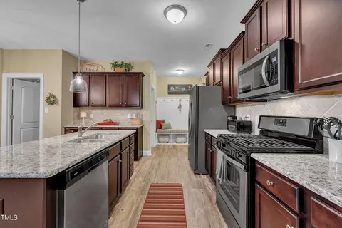 Kitchen - 412 Airedale Trl, Garner, NC 27529 photo 2 of 8