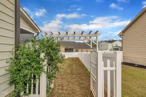 Exterior - 412 Airedale Trl, Garner, NC 27529 photo 2 of 8